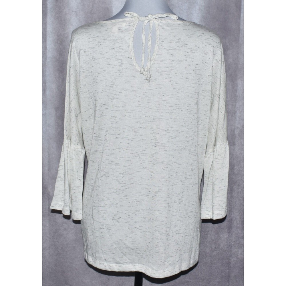 Lauren Conrad Women's Cream light weight puffy long sleeve blouse  - Size Large - Picture 2 of 6
